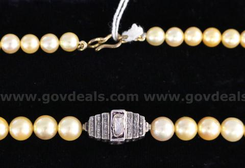 20" Gold Colored Strand Of Shell Pearls With Raw Cut Diamonds Set In Silver