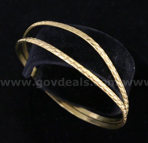 18K Yellow Gold Etched Bangle Design Bracelets, 17.2 Grams