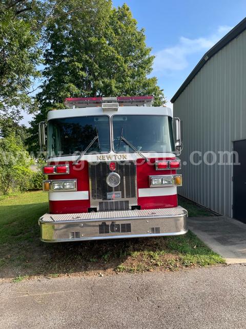 2004 Sutphen Pumper Truck