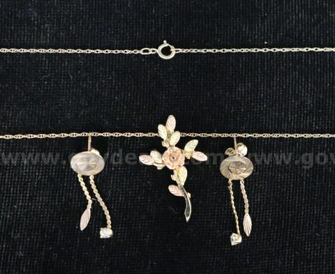 10K Yellow Gold Necklace & Black Hills Cross Pendant With Stud Earrings, 3.2 TGW