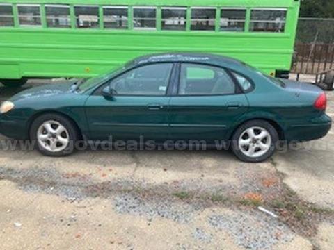 2000 Ford Taurus