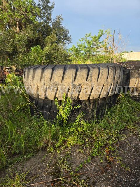 2 Set of Tires 27.00-R49 48PR Yokohama Y523 E-4 TL