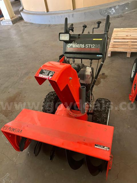 Ariens ST1236 Snow Blower 12HP 4-Cycle Heavy Duty Model 924085