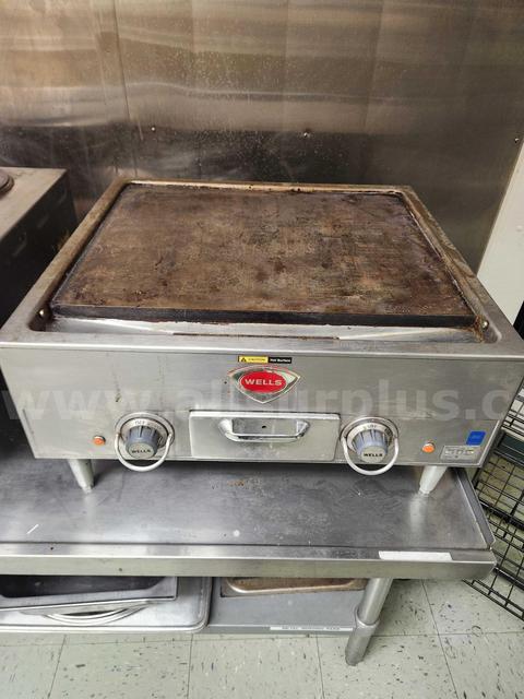 *NO RESERVE* Wells Mfg. Co. G-13 Electric Countertop Flat-top Griddle