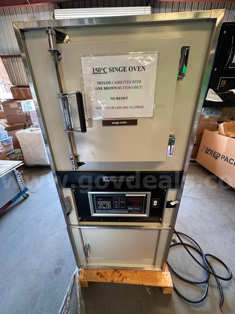 Blue M DCC-146C Convection Oven
