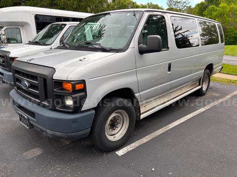 2009 Ford Econoline #84