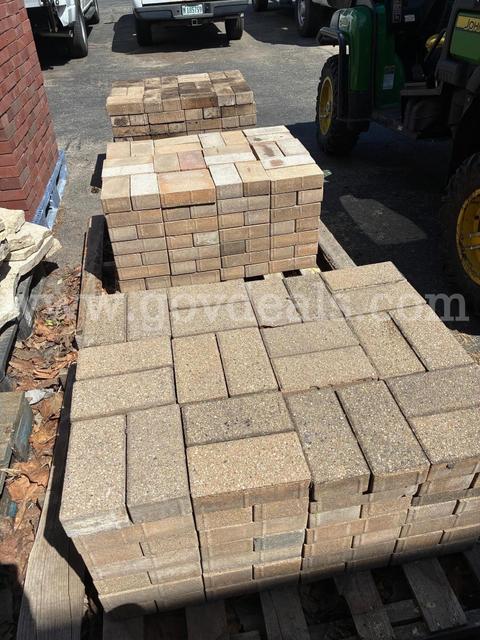 Used "Holland" Pavers- 3 Pallets