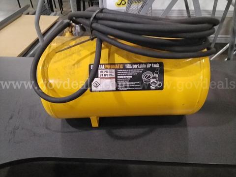 Central Pneumatic 11 Gal Air Tank