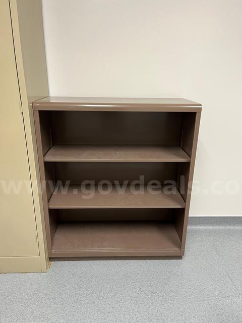 Brown Metal Bookshelf (NOTE - PICKUP AT CARMI, IL CAMPUS)