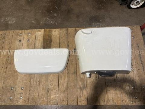 TOILET TANK AND LID