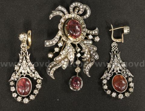 12K Y/G Brooch & Earring Set W/Rubellite Tourmaline & Euro Diamonds, 58.8 Grams
