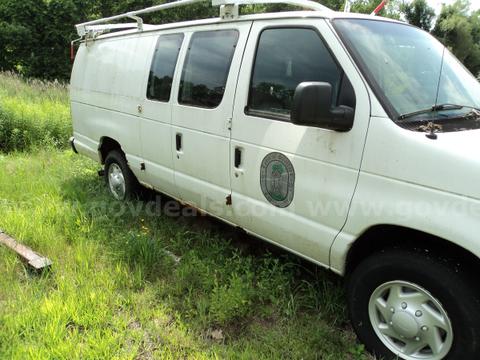 2009 Ford E250 Van