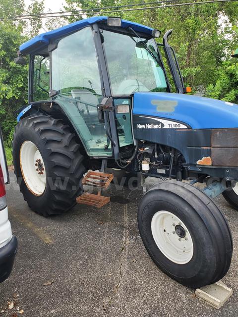 New Holland TL100