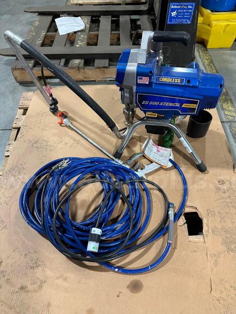 Graco 25U513 ES 500 Battery-Powered Airless Stencil Rig, Electric