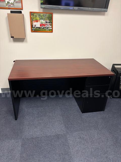 Desk & Chair