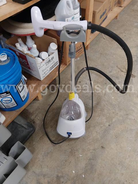 Steamer and Trash Can Caddy - government surplus lot currently bid at $1 in Gallatin, TN