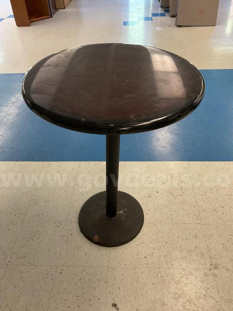 2 Round Tables