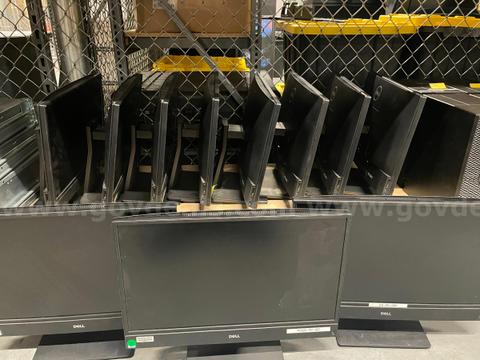 Lot of (11) Dell OptiPlex All-In-Ones