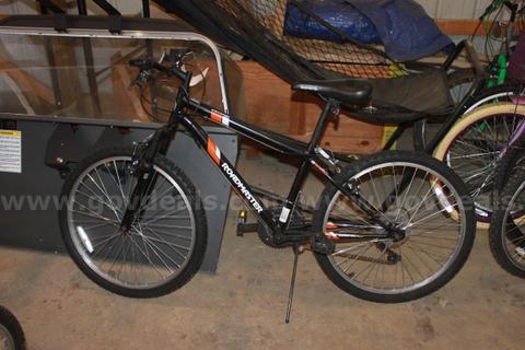 Boys Roadmaster bike