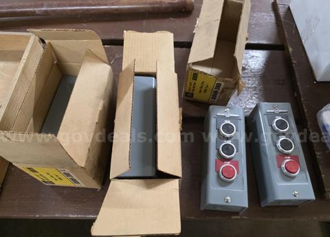 Allen-Bradley Open-Close-Stop Switches