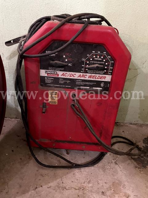 Lincoln Electric AC/DC Arc Welder