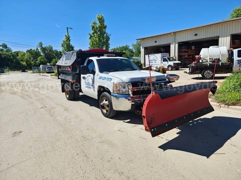 2010 Chevrolet Silverado 3500HD 4WD Dump Truck