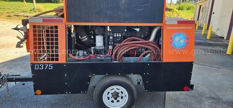 Sullivan Palatek D375PDCU portable compressor 2014 150PSI at 375 CFM