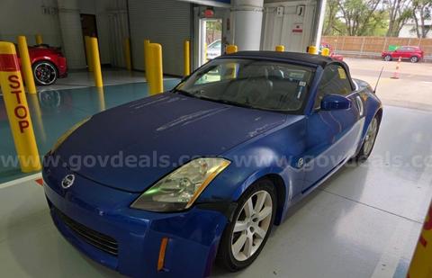 2005 Nissan 350Z Touring Roadster