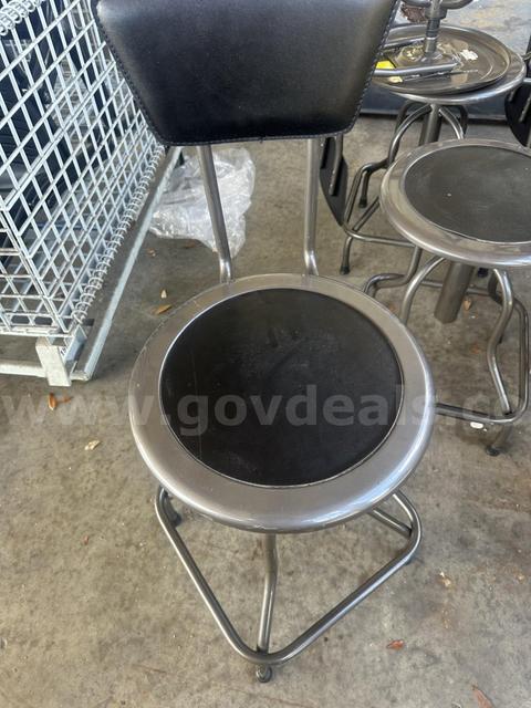 16 METAL STOOLS