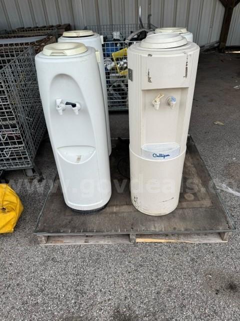 4 - WATER COOLER BASES