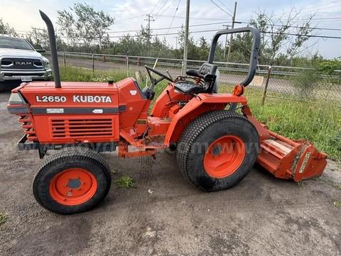 1993 Kubota L2650 - Compact Utility Tractor