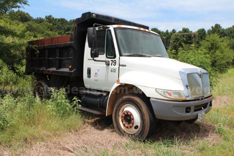 2003 International Dump Truck