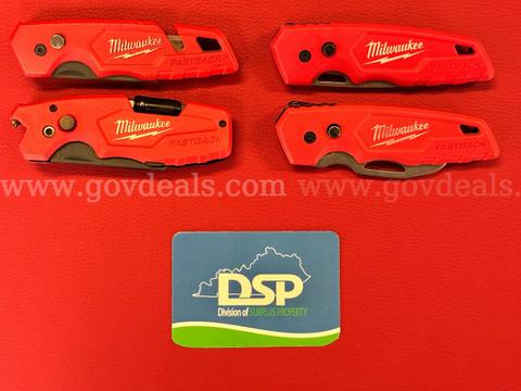 4 Milwaukee Fastback Utility Knives/PRE-OWNED/DS18502/98754/TSA