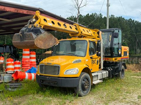 2017 Freightliner M2 106 Gradall