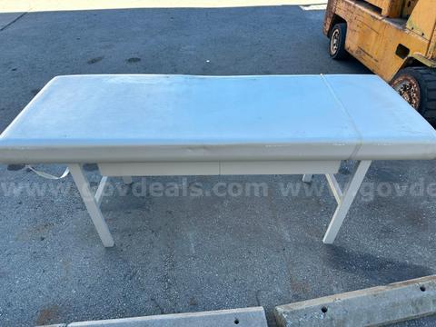 Ritter Doctor Table With Dual Drawers