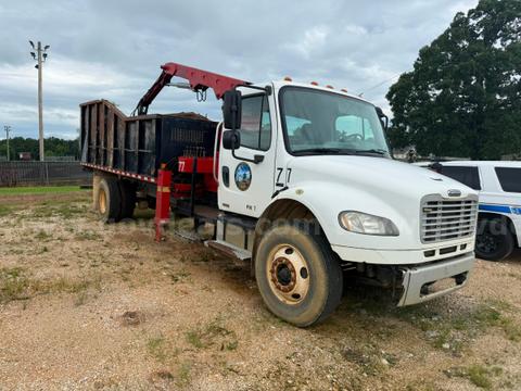 2006 Freightliner M2 106