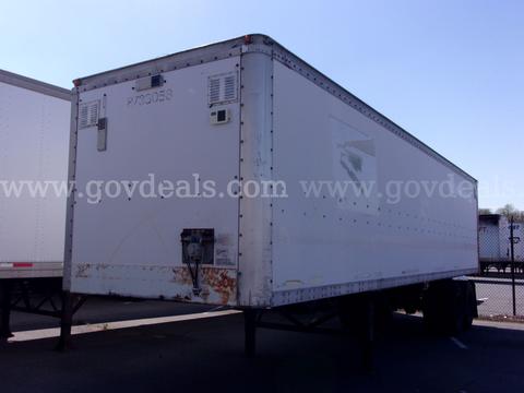 1998 Wabash National Corporation 33ft Box Van Trailer