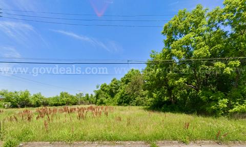 0.77 Ac Large City Lot about 4.1 Miles from Downtown St. Louis