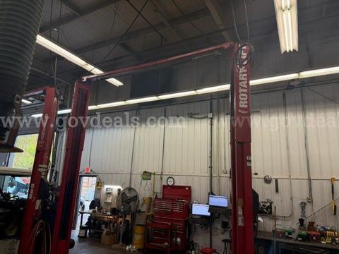 Rotary 2-post Vehicle Lift - 9,000 pound capacity