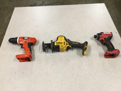 1 Lot of Cordless Power Tools