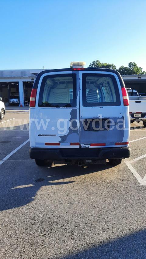 2010 Chevrolet Express 3500 Cargo