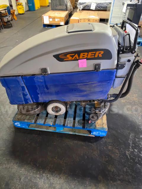 FLOOR CLEANER