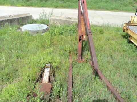 2 Engine Hoist and Floor Jack