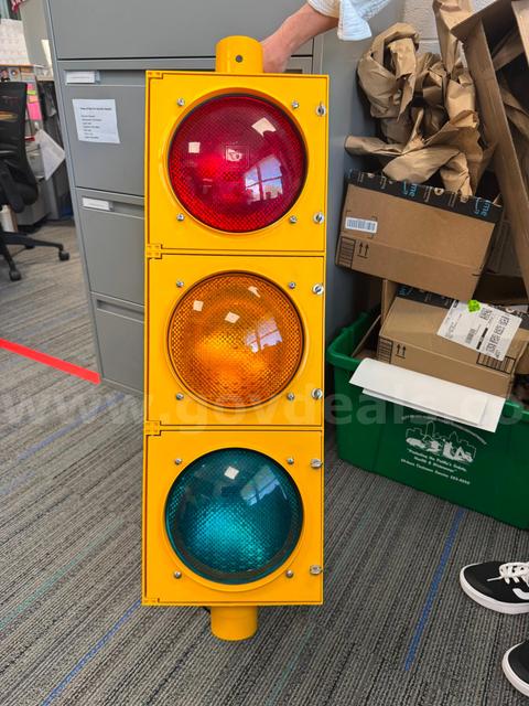 Durasig Stoplight Talk Light