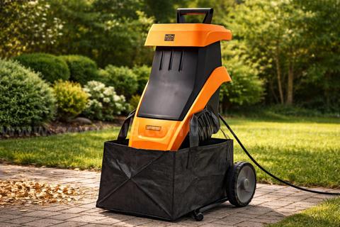 Free Shipping - NEW15-Amp Electric Wood Chipper Shredder with Collection Bag