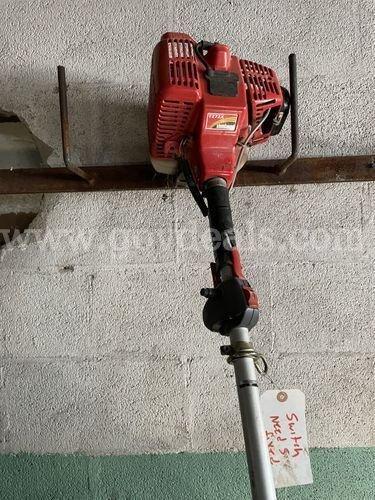 Shindaiwa T272X Power Broom