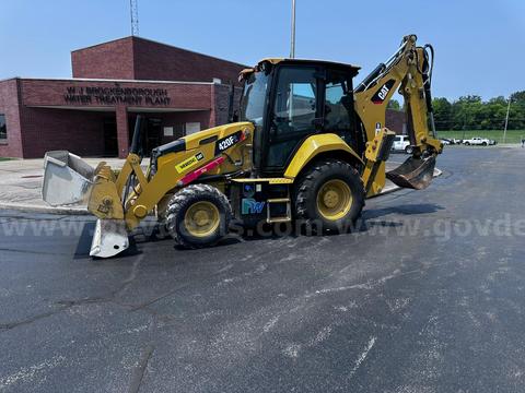 CATERPILLAR 420F2 Loader Backhoe 4x4