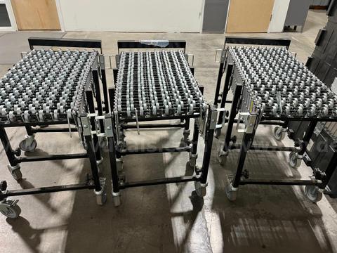 ULINE H-1395 GRAVITY CONVEYOR