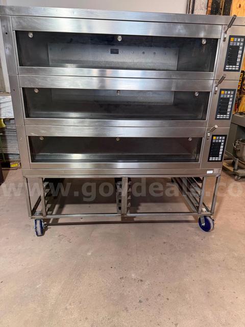 Miwe CO 3.1408 Condo 3 Deck Electric Oven