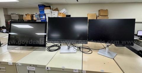 7 Computer Monitors